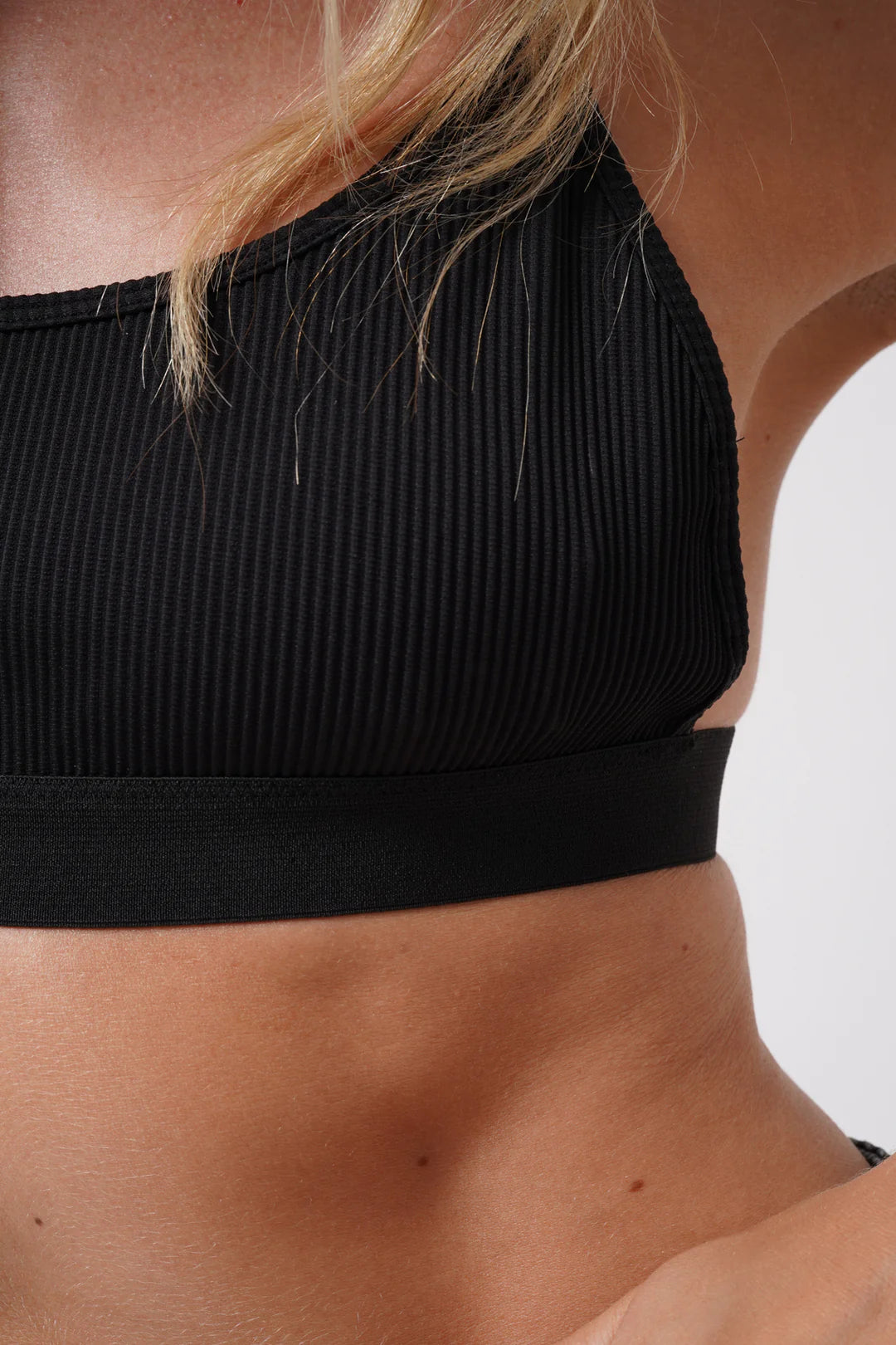 Kern Sports Crop Schwarz