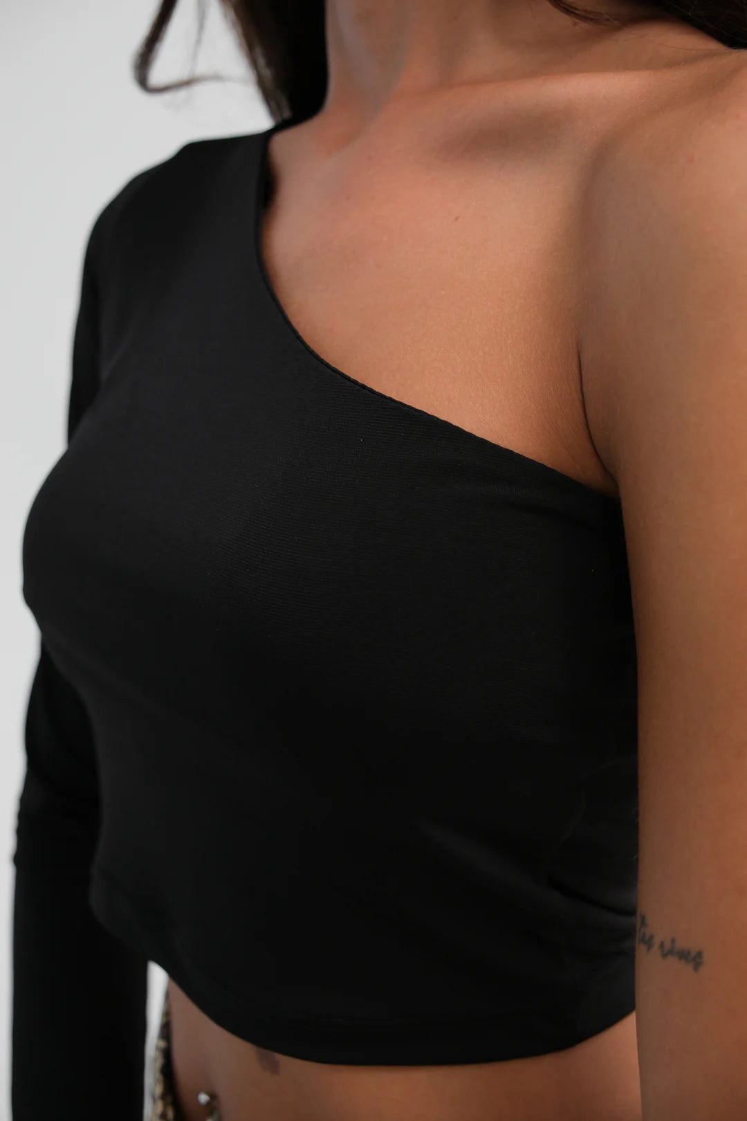 Solo Crop Schwarz