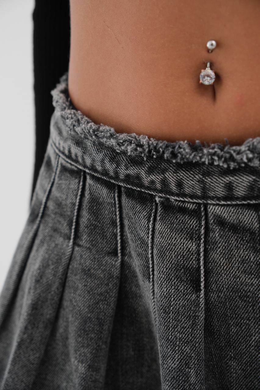 Sewing Detail Pleated Denim Skirt